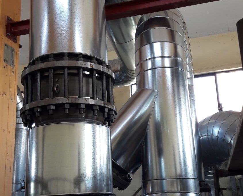 Σωληνογραμμές αναρρόφησης και κατάθλιψης DN500/350 mm κύριας αντλίας 710 kW